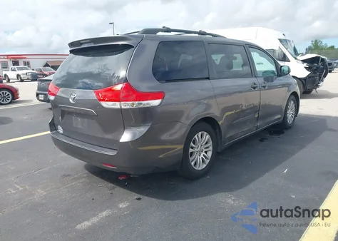 2014 Toyota Sienna Xle V6 8 Passenger из США, поврежденный, VIN 5TDYK3DC8ES459820
